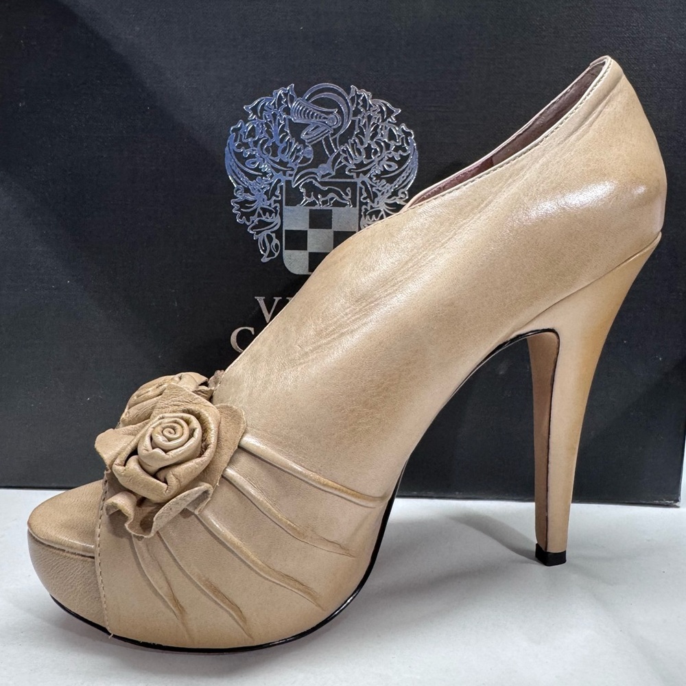 NEW Vince Camuto Nude Mistys Platform Stiletto Open Toe  Nappa Leather MSRP $90